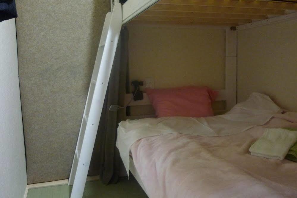 Hammock House Osaka Lägenhet Exteriör bild